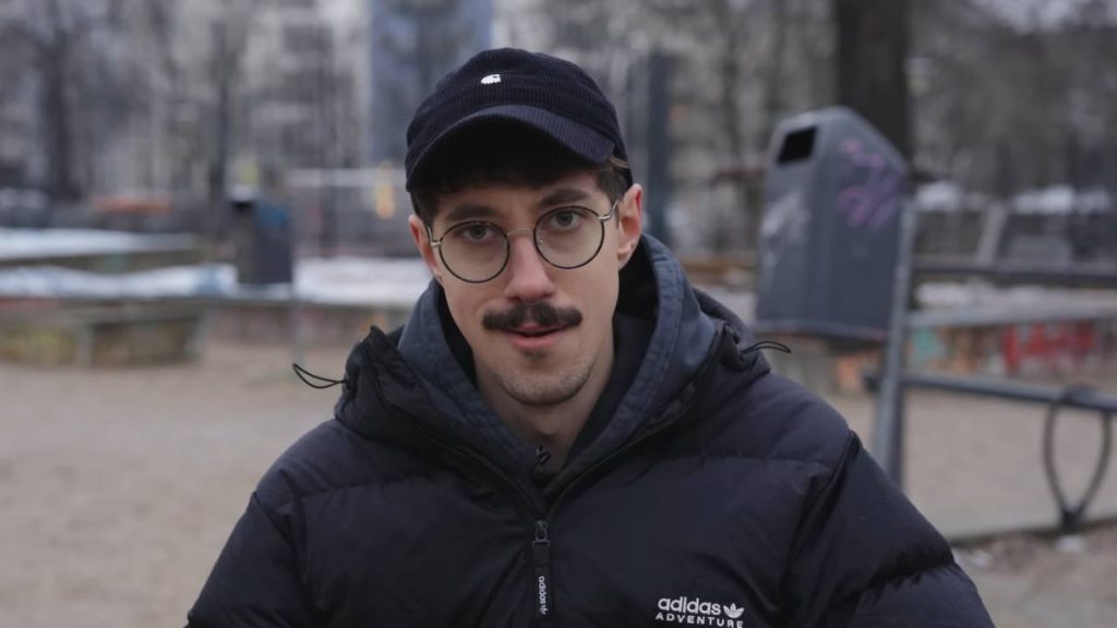 HandOfBlood switches from YouTube to Twitch, is immediately one of the ...