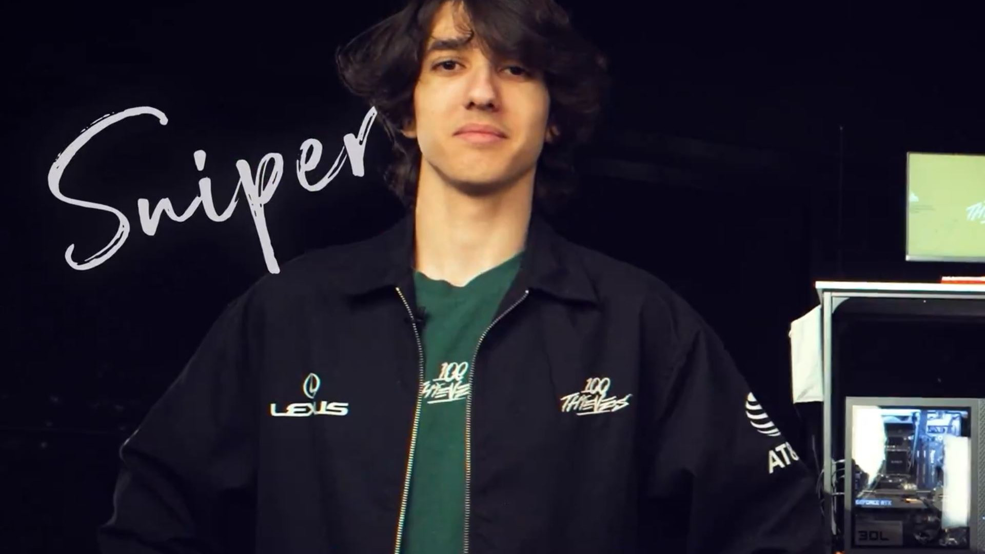 LoL fines 17-year-old for wearing the wrong shoes on stage