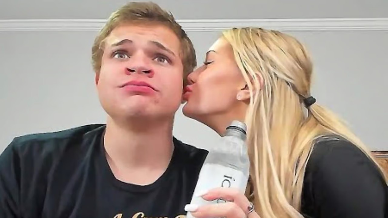 The golden boy of Twitch is great at Rainbow Six Siege, but messes it up in private