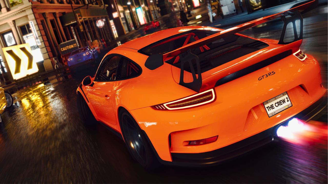 6 Jahre altes Rennspiel hat plötzlich 35.000 Spieler auf Steam, wird trotzdem mies bewertet: „Hört auf, Videospiele zu zerstören“ - Titelbild zeigt orangenen Rennwagen aus The Crew 2