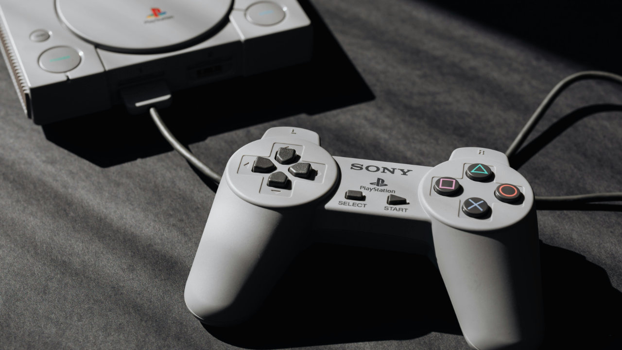 „Ihr werdet scheitern“ – Die Schöpfer der PlayStation besuchten hunderte Entwickler, doch alle fanden die Idee furchtbar