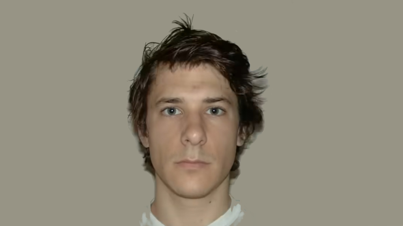 A YouTuber took a selfie every day for 25 years to see how he ages