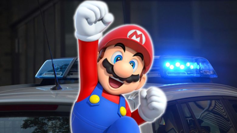 5-Jähriger braucht Hilfe bei einem Videospiel, doch statt seiner Eltern ruft er gleich die Polizei zu Hilfe - Titelbild zeigt Mario und Polizeiauto mit Blaulicht als Symbolbild