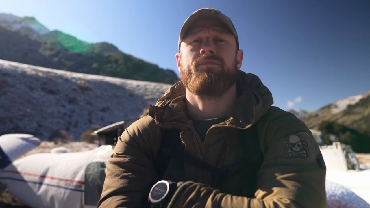 Das 1. Mal in der Geschichte von 7 vs. Wild sendet ein Kandidat Code Red – Muss mitten in der Nacht gerettet werden