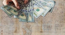 Geld über altem Bond