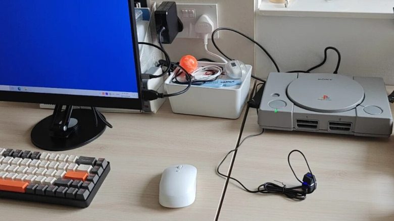 “I’ve built many PCs, that should be impossible” – Hobbyist squeezes a PC into a PlayStation 1, impresses experts