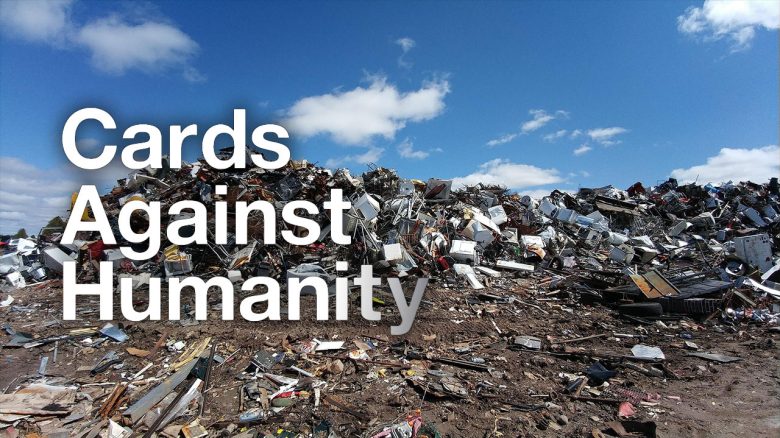 Elon Musk wird von einem Kartenspiel verklagt, weil seine Firma ihr Land vollgemüllt haben soll