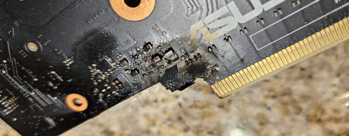 Ein 10 Jahre altes Spiel im Pixel-Look schmort die 5.000 Euro teure Grafikkarte eines Spielers durch, der hofft nun auf Reparatur
