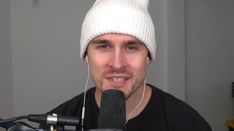 Ludwig verlor eine Wette und hat jetzt eine Glatze.