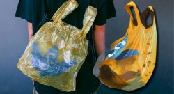 Luxus-Mülltüte als Disco Elysium Merchandise