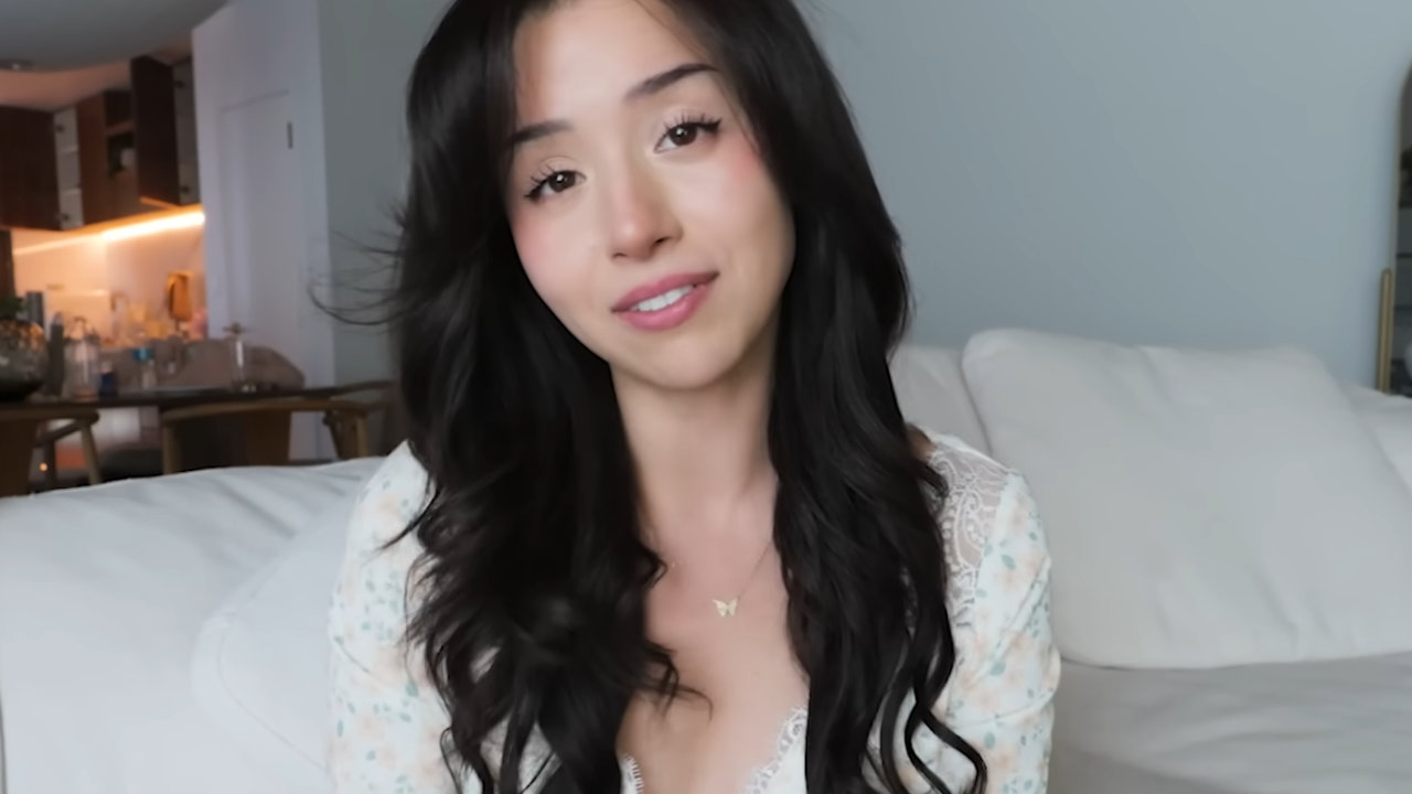 Screenshot Pokimane spricht über Health Scare