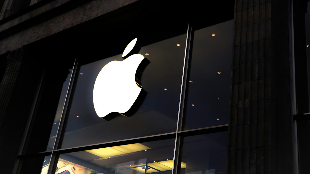 Ein 19-Jähriger hackte ein iPhone, wurde von Apple eingestellt und schließlich entlassen, weil er nicht auf eine E-Mail antwortete