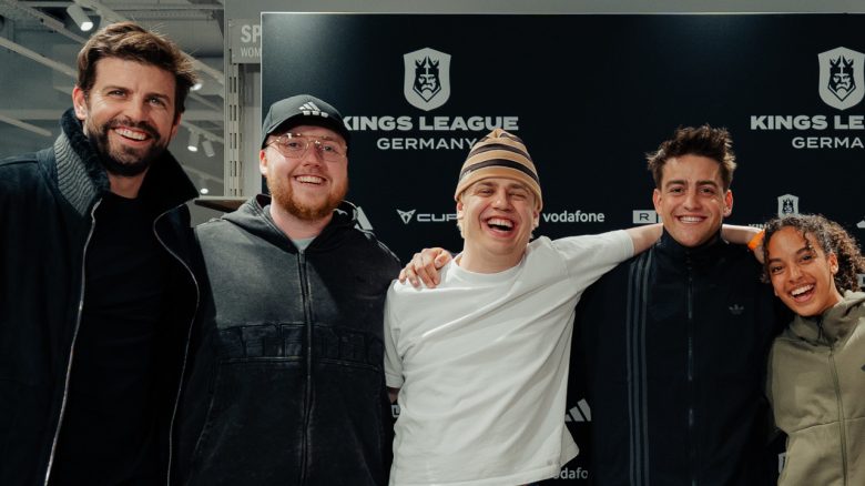 Titel Kings League Teilnehmer Papaplatte und andere Streamer mit Gründer Gerard Pique