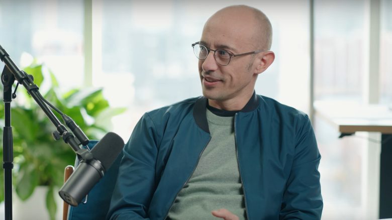 A CEO says: He only wants to hire employees who can perform their job better than AI