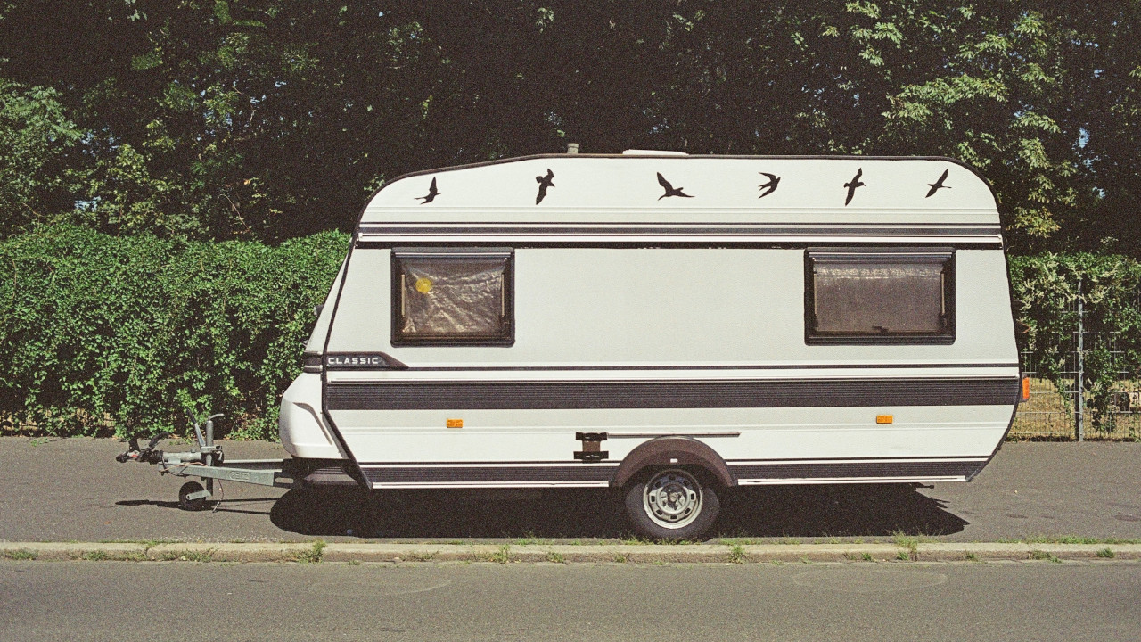 Software-Ingenieur verliert seinen 150.000-Dollar-Job an die KI, wird von 800 Jobs abgelehnt und muss in einem Wohnwagen leben