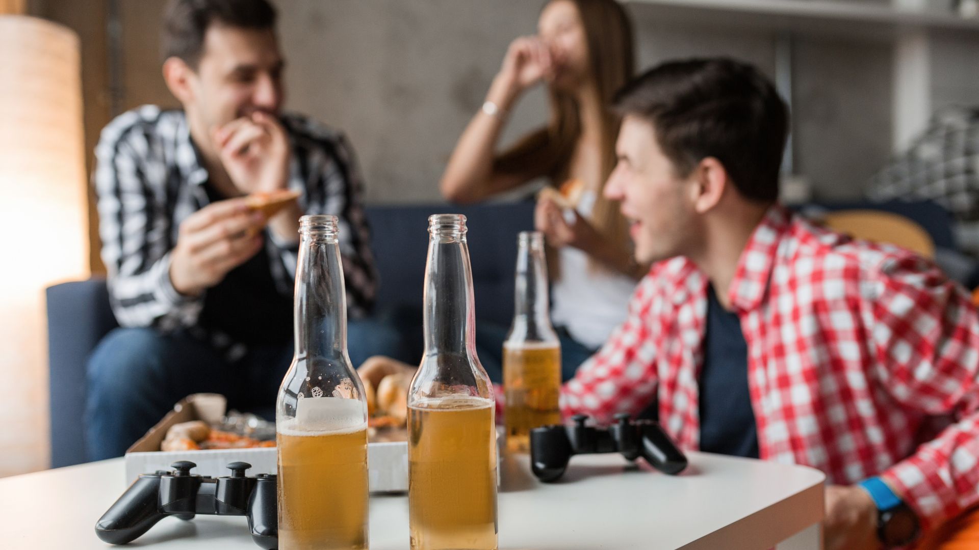 Gen Z verzichtet immer öfter auf Alkohol, doch das hat nicht nur mit Vernunft zu tun