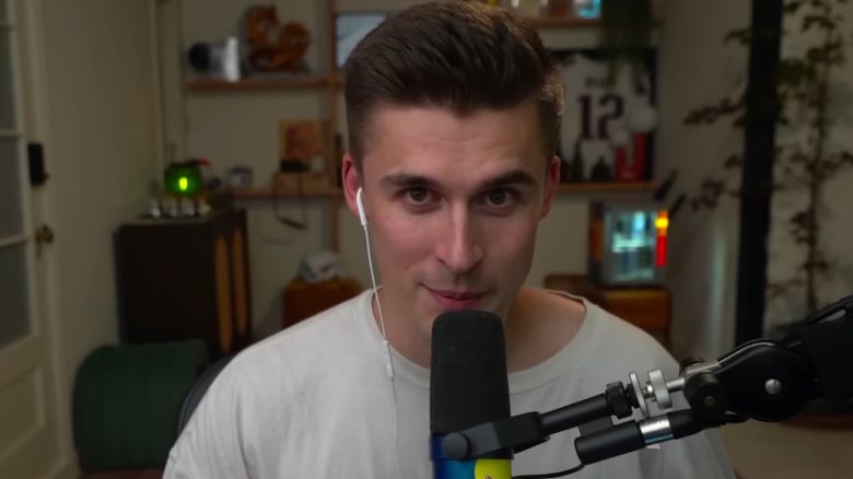 Ludwig Ahgren bekommt ein Kompliment und versagt kurz darauf.