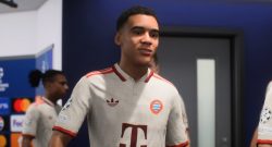 Titel EA FC Jamal Musiala im Bayern Trikot lächelt