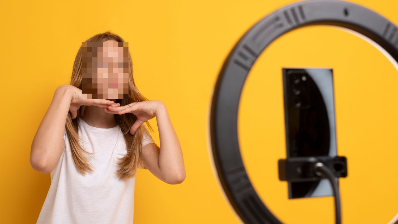 Zehntausende Menschen folgen 12-Jährigen auf Social Media, doch die wichtigste Plattform der Kids schützt diese kaum