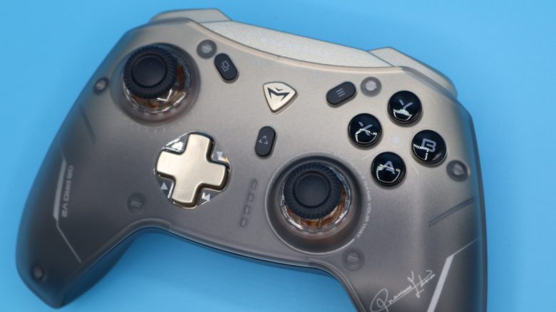 This controller is better than the official Xbox controller in every way, except it has an Xbox