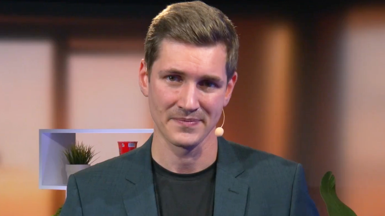 LoL-Team von Twitch-Streamer Agurin wird aus der Liga disqualifiziert, junger Manager räumt Fehler ein