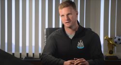 Titel EA FC 26 Screenshot Karriere Trailer Manager Eddie Howe in Vertragsgesprächen