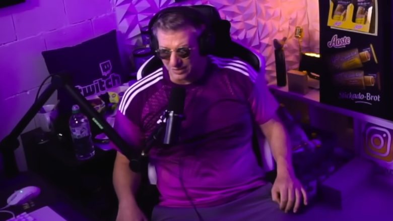 Maximilian Schradin in seinem Twitch-Stream