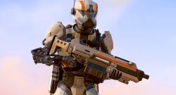 „Wir hören euch, wir wollen, dass die Dinge besser werden“ - Entwickler von Helldivers 2 melden sich nach Kritik bei den Fans - Titelbild zeigt Spielcharakter