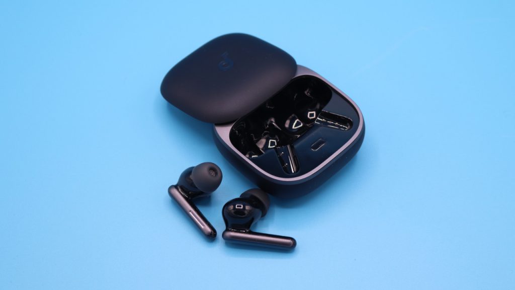 Soundcore Liberty 5 view from above open