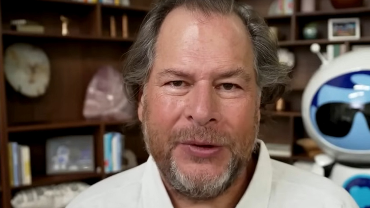 Ein Milliardär und CEO rechtfertigt sich, warum 4.000 Mitarbeiter ihren Job durch KI verloren haben