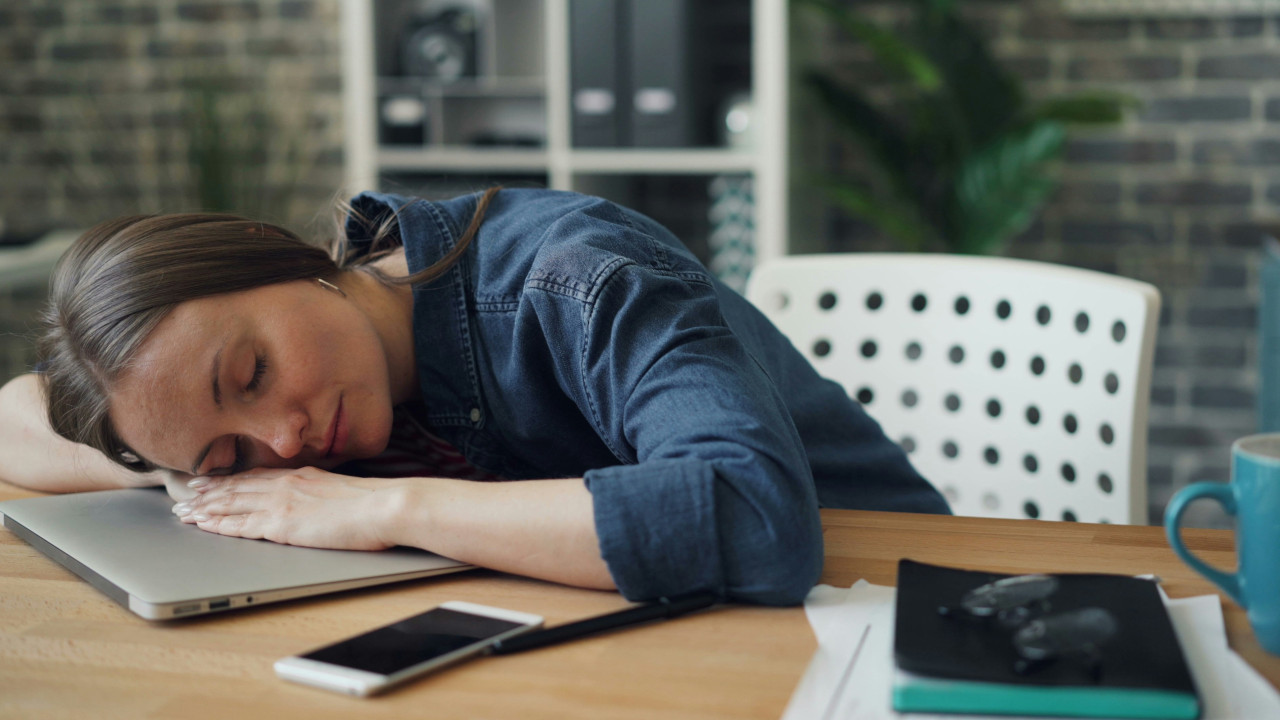 Die Gen Z entdeckt Entspannungs-Tipps neu, die schon eure Großeltern kannten, erfindet neue Namen dafür