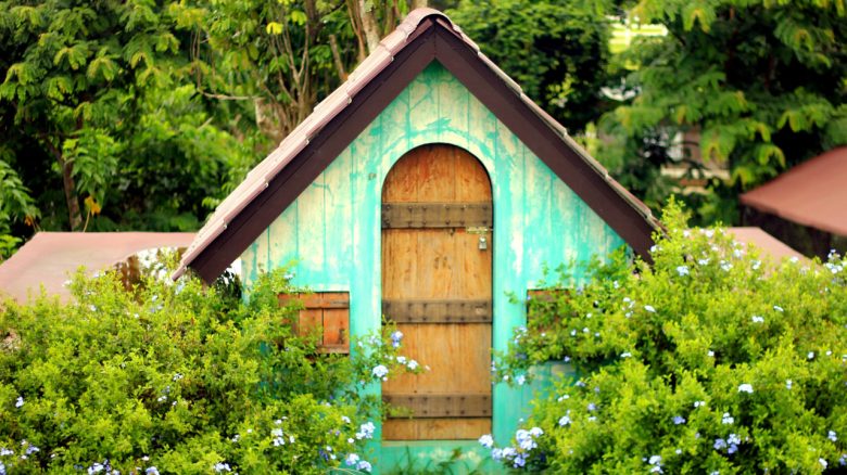 Mit 14 Jahren baut er ein Haus für seine kleine Schwester und erhält sogar Stellenangebote von Bauunternehmen