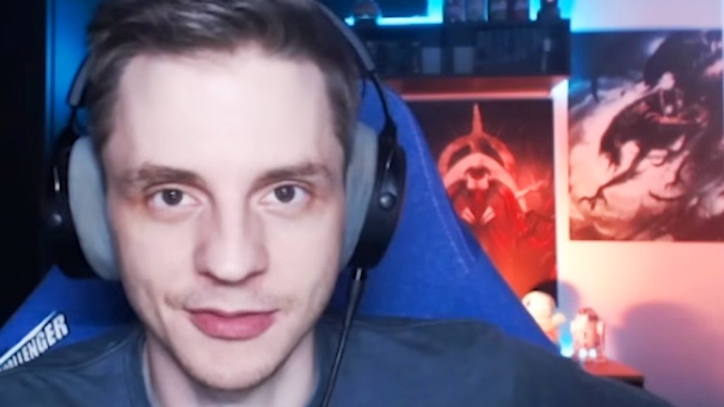 German Twitch streamer experiences a chemical accident live, has to ...