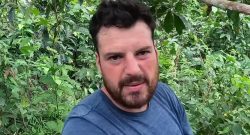 Teilnehmer von 7 vs. Wild klauen Gegenstände von Indigenen Einwohnern trotz Verbot, Fans beschweren sich über Regelchaos - Titelbild zeigt David Leichtle