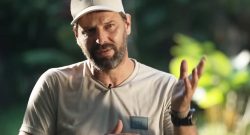 7 vs. Wild schickt die Kandidaten mit einem Kompass durch den Dschungel - Fan deckt jetzt auf, warum das nicht funktioniert - Titelbild zeigt Herve Neukomm