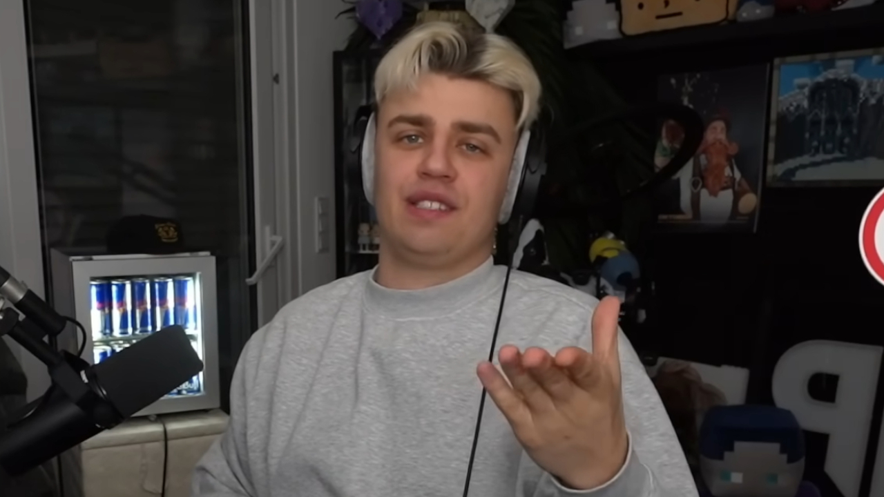 Über 130.000 Leute sehen auf TikTok, wie sich Twitch-Streamer Papaplatte in eine Gurke verwandelt