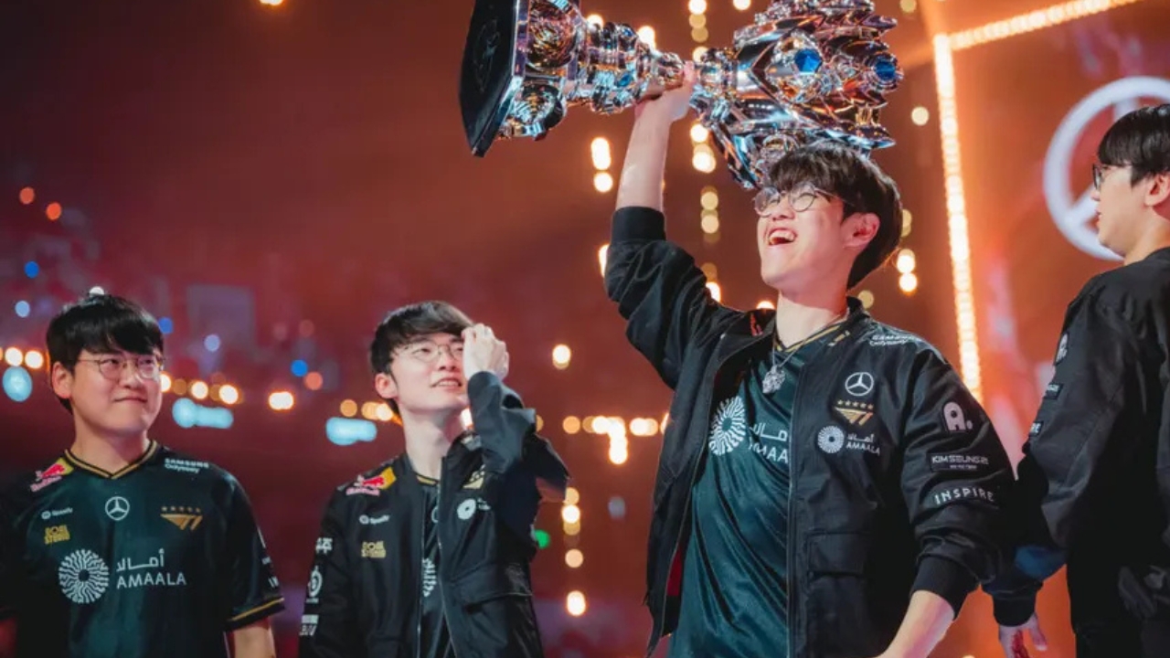 Faker becomes World Champion in LoL for the third time in a row, but the most important player of the tournament is someone else