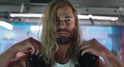 Thor Love and Thunder Thor mit Jacke