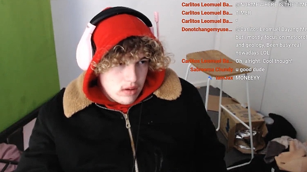 19-Jähriger will Weltrekord im Wachsein brechen, wird 12 Stunden vor seinem Ziel von YouTube gebannt [MeinMMO Classic]