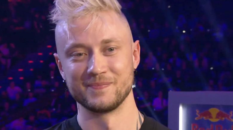 T1 verliert gegen LoL-Team eines Twitch-Streamers in Deutschland, haben dabei den größten Spaß ihres Lebens