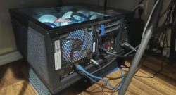 Titelbild Gaming-PC Reddit liegend