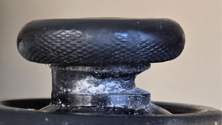 A player shows his worn out Xbox controller after 10 years and everyone knows immediately: “You are not a camper”