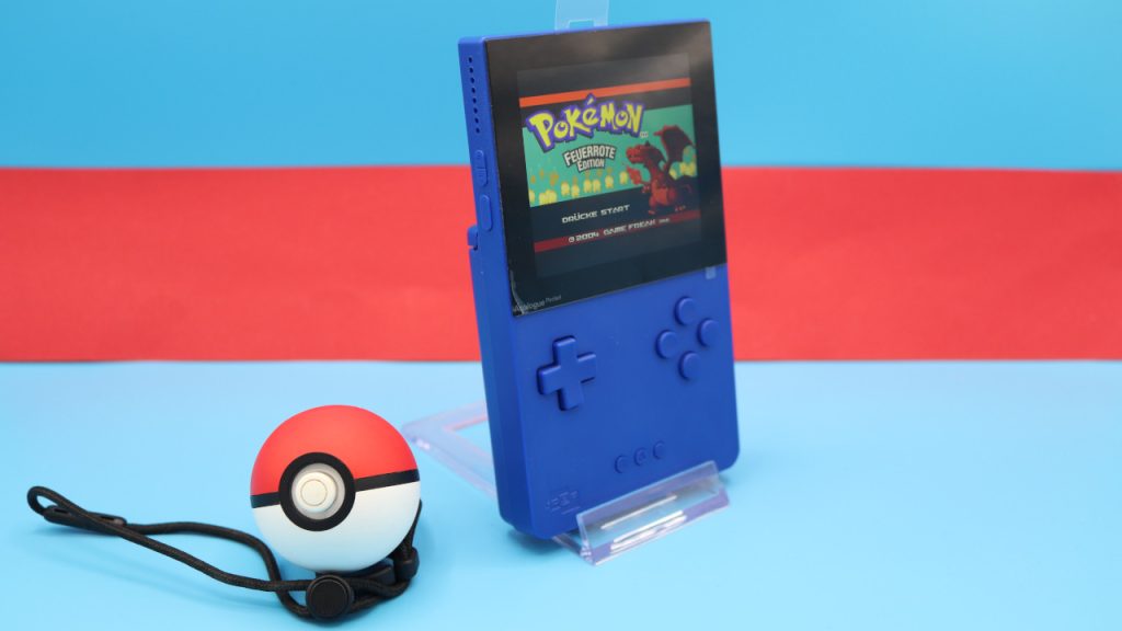 Analogue Pocket from the side