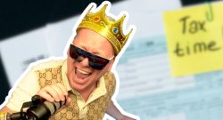 Steuerberater untersucht Steuern von Knossi.