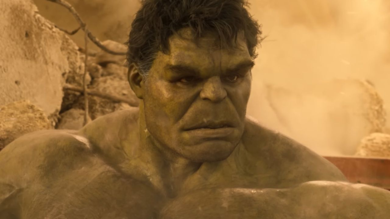 Marvel Entertainment Hulk vs Hulkbuster