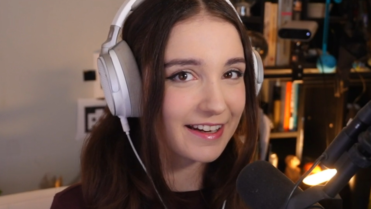 Twitch streamer uses technology from medicine to “hack” her balance, makes racing games more realistic