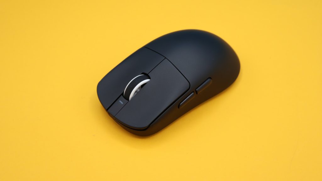 ATK Gear VXE R1 Pro Ansicht von schrägoben