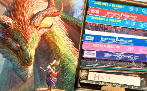 Drache D&D und alte Bücher