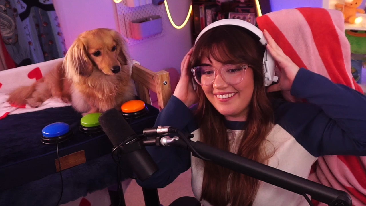 Dog streams LoL on Twitch and plays better than many human players