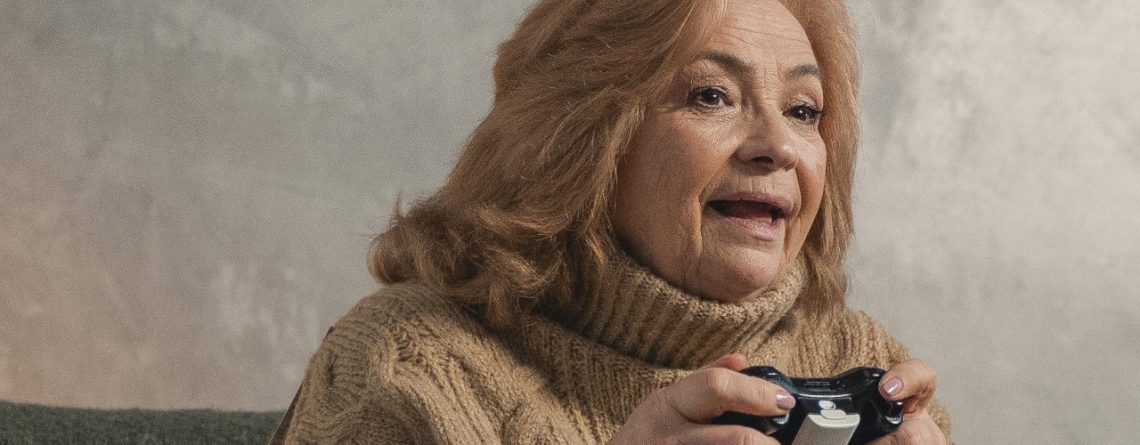 91-jährige Gaming-Oma löste Polizei-Einsatz aus, weil sie beim Zocken einen Highscore knacken wollte